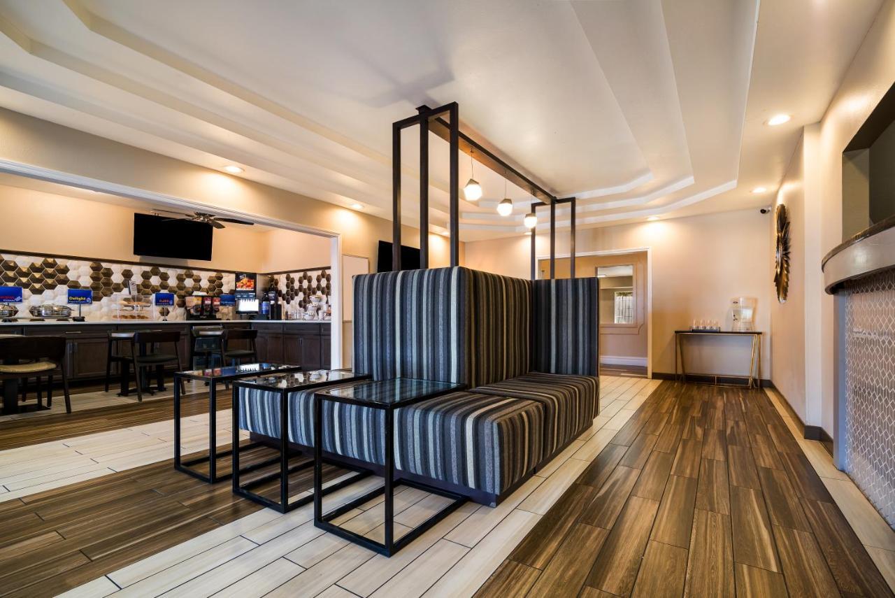 Surestay Plus Hotel By Best Western Топіка Екстер'єр фото